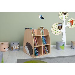 Dobbeltsidet bogreol med pindsvin-motiv p siderne 