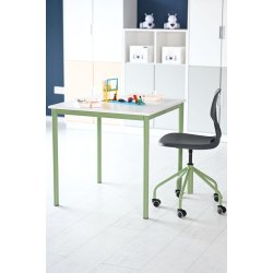 Mila skoleborde i pastelfarver