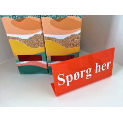 Skilte - fritstende med valgfri tekst