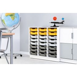 Reol med 24 plastikskuffer