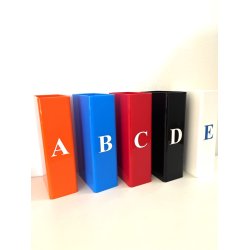 Bred skillesttte, st med alfabetet