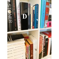 Bred skillesttte, st med alfabetet