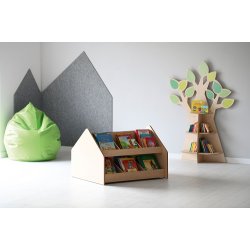 Bogreol og siddeplads