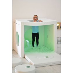 Hvidt hus med vinduer